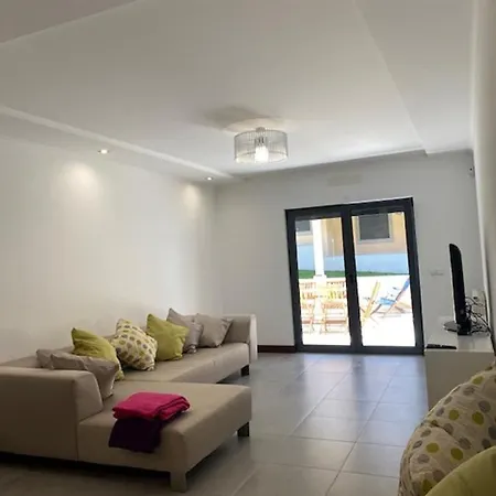 Appartement Sunset House With Seaview & Terrace By Vacationy Leiria