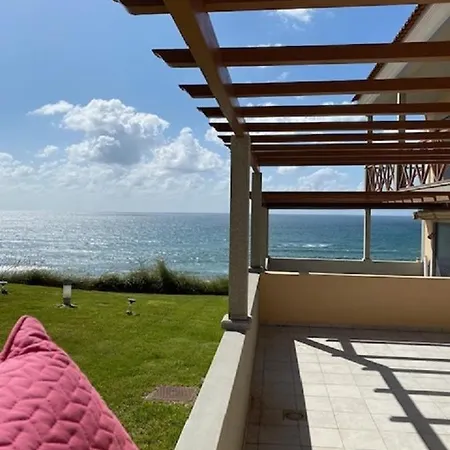 Apartman Sunset House With Seaview & Terrace By Vacationy *