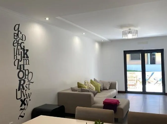 Sunset House With Seaview & Terrace By Vacationy Leiria